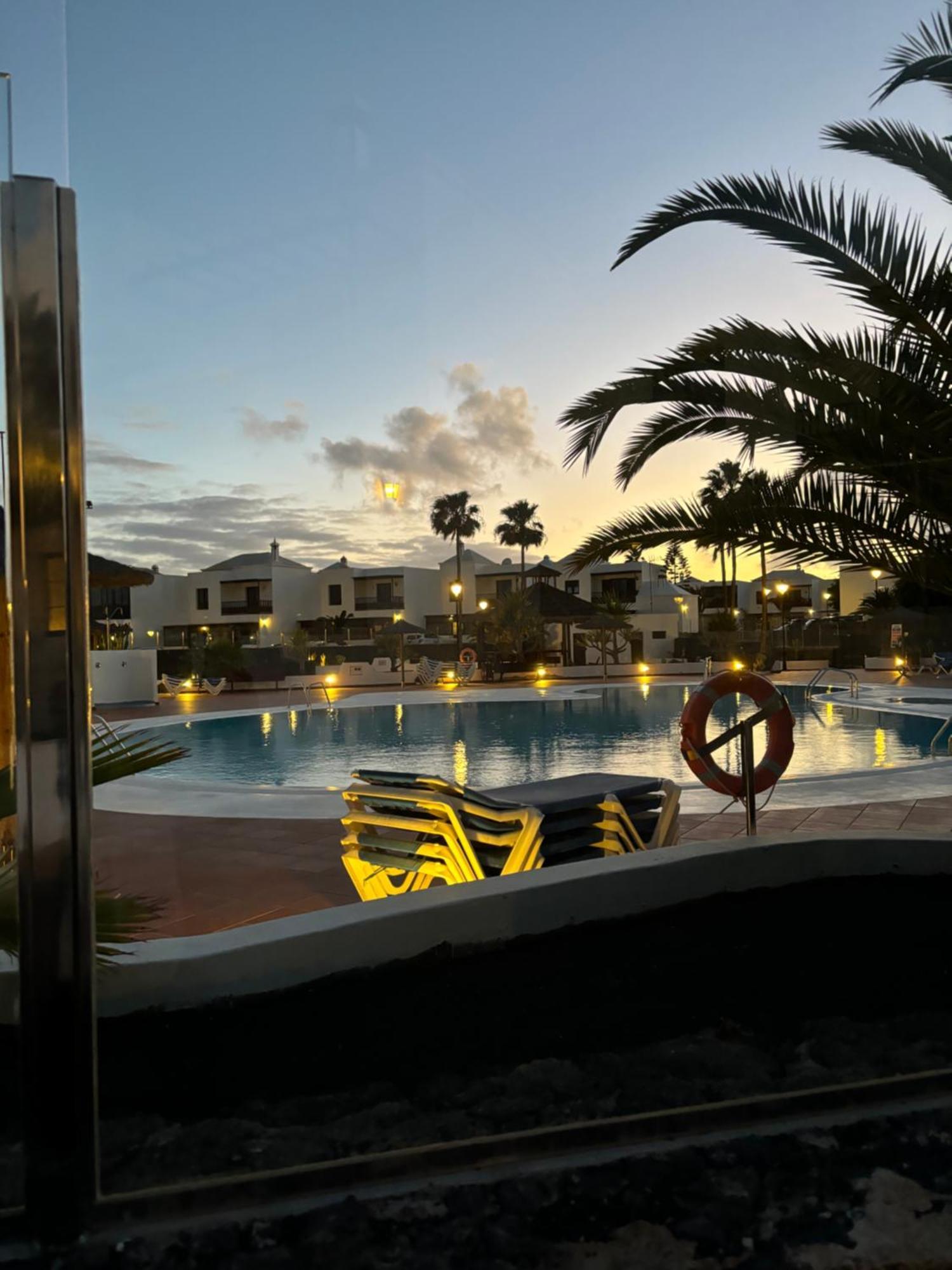 Casa Amplia Y Moderna De 3 Habitaciones En Complejo Con Piscina Коста-Тегисе Экстерьер фото